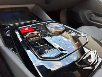 2026 BMW M5 — миниатюра 28
