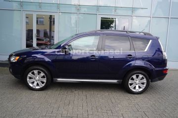 Mitsubishi Outlander - 11