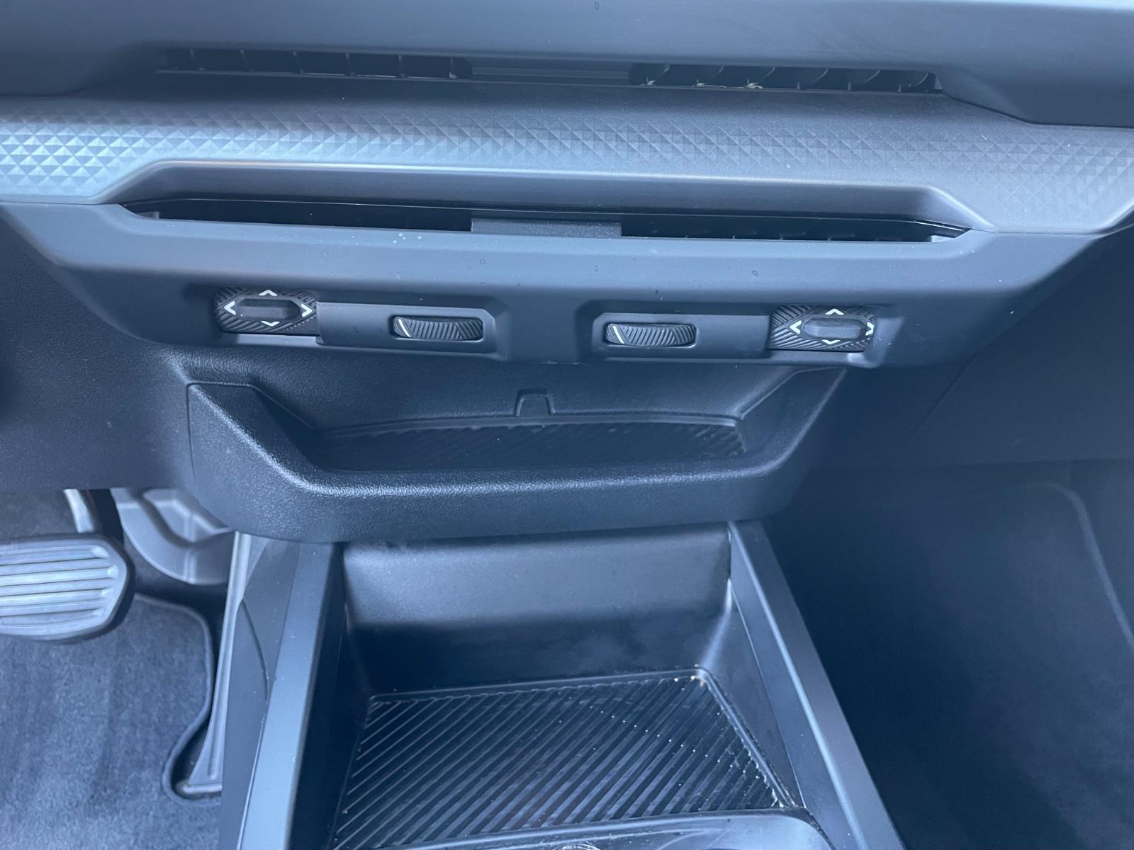 BMW 1 Series i Limousine M Sport Kamera DA LED 17", миниатюра 23