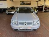 Volkswagen Bora 2.0 Sport Edition Klimaauto. SH AHK - Volkswagen Bora Edition mit Benzin-Antrieb