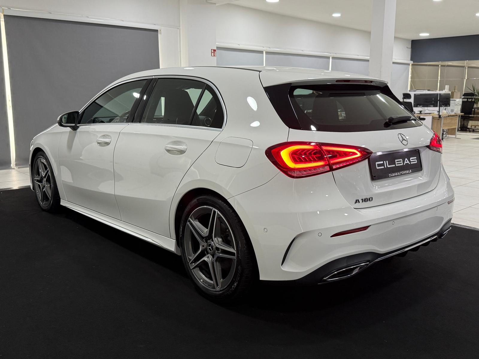 Mercedes-Benz A 180 7G AMG-LINE*WIDESCREEN*KAMERA*LED*SPUR*