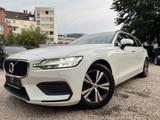 Volvo V60 Kombi 2.0 Momentum/NAVI/ASSIST/AUT./LED/SHZ - Volvo Gebrauchtwagen in Bergisch Gladbach