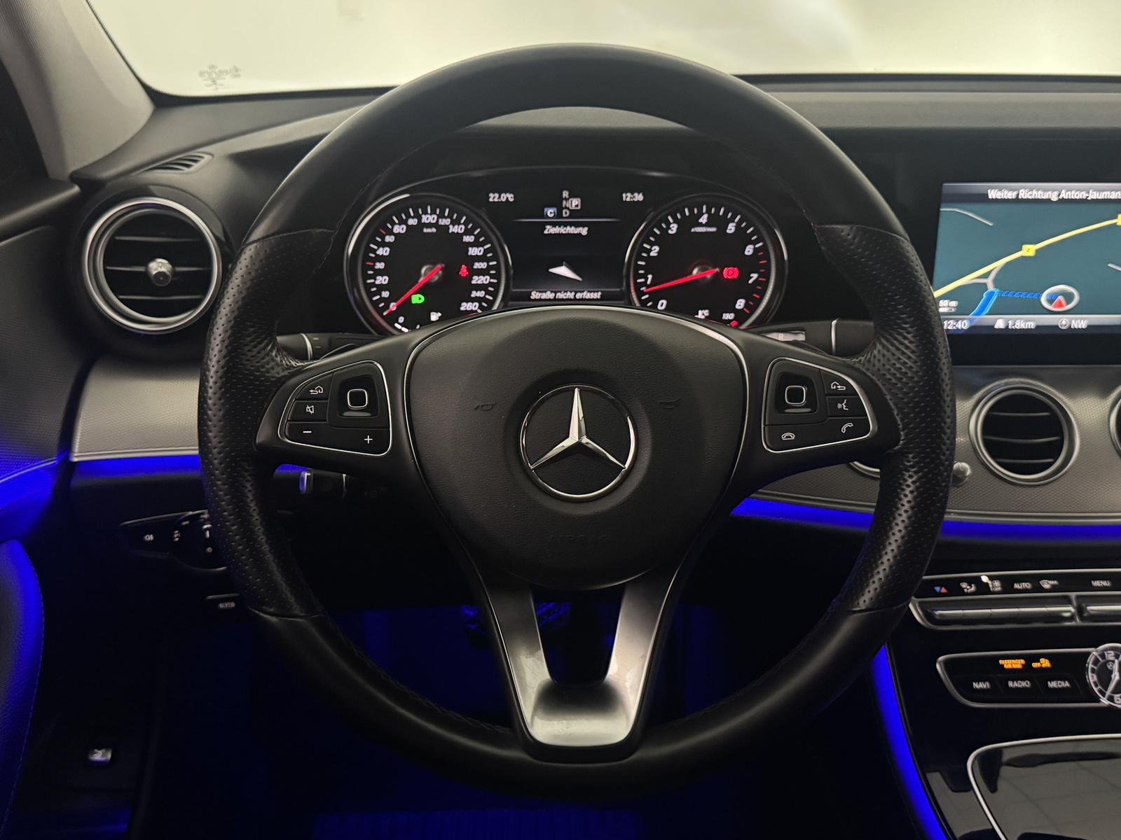 Mercedes-Benz E 200 CGI Exclusive Full LED Navi Kamera Keyfree