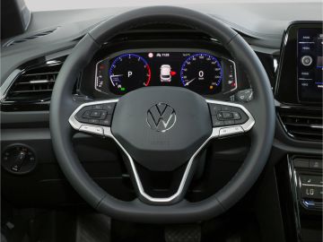 Volkswagen T-Roc Open Sky 1.5 TSI DSG AHK Pano Kamera LED