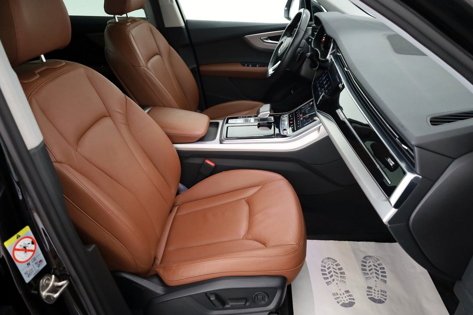 Fahrzeugabbildung Audi Q7 55 TFSIe quattro Leder,Navi,LED,Luftfahrwerk