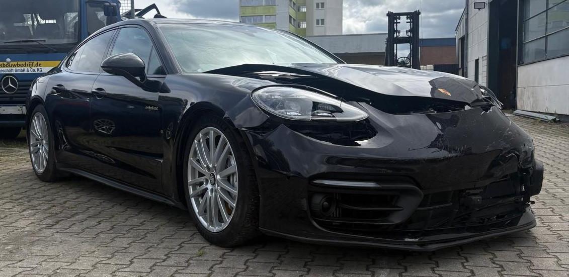 Porsche Panamera 4 E-Hybrid*Pano*360Kam*Matrix-Led*Air