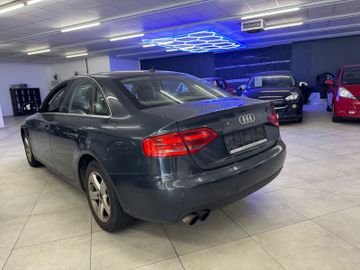 Audi A4 - 4