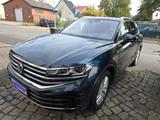 Volkswagen Touareg 3.0 V6 TDI 170kW 4MOT Tiptr. Eleganc... - gebrauchte VW Touareg aus dem Jahr 2024