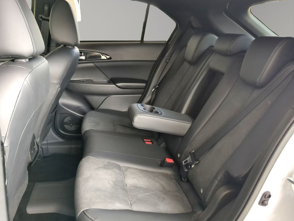 Fahrzeugabbildung Mitsubishi Eclipse Cross 2.4 PHEV 4WD Select