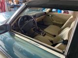 Mercedes-Benz SL 560 - Mercedes-Benz SL 560 in Stuttgart