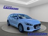 Hyundai i30 PDE 1.4 Kombi Select Spurhalteass. Fernlicht - Hyundai i30: 1.4