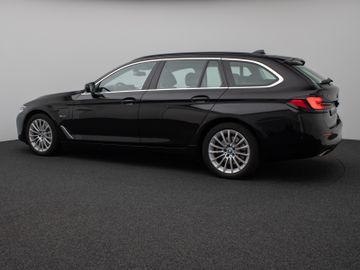 Fahrzeugabbildung BMW 530e xD Tour Pano ACC Kamera360° Sportsizt