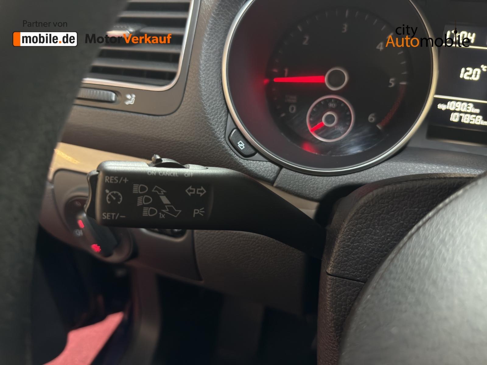 Volkswagen Golf 2011 — photo 24