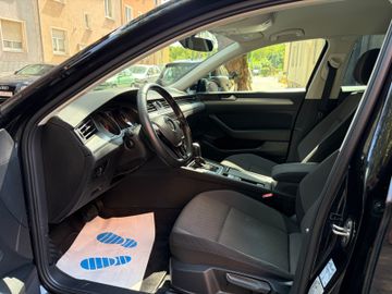 Volkswagen Passat Variant - 11