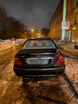 Mercedes-Benz E 270 CDI ELEGANCE Elegance - Mercedes-Benz E 270 in Berlin
