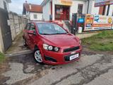 Chevrolet Aveo 1.2 86CV 5 porte LT unicopr. - rote Chevrolet Aveo
