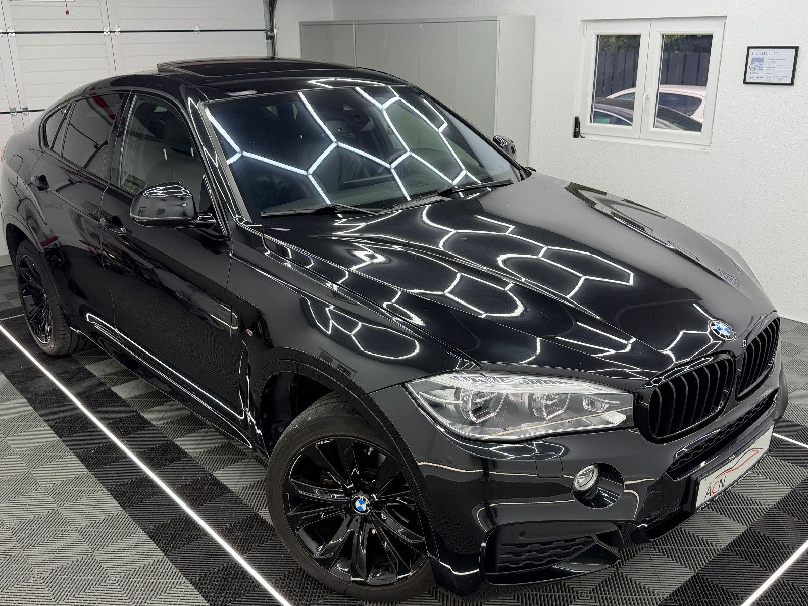 Fahrzeugabbildung BMW X6 xDrive 30 d M SPORT/LED/ACC/H&K/AHK/eGSD