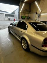 Skoda superb 2.0 benzin - gebrauchte Skoda Superb aus dem Jahr 2003