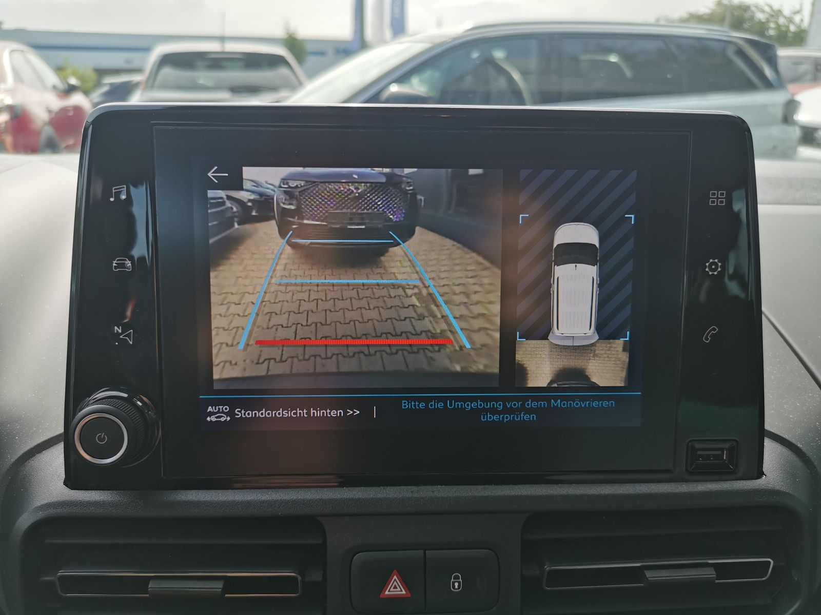 Fahrzeugabbildung Citroën Berlingo Feel M*Sitzhzg*PDC hi*Navi*SichtPaket*