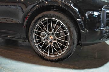 Porsche Cayenne - 4