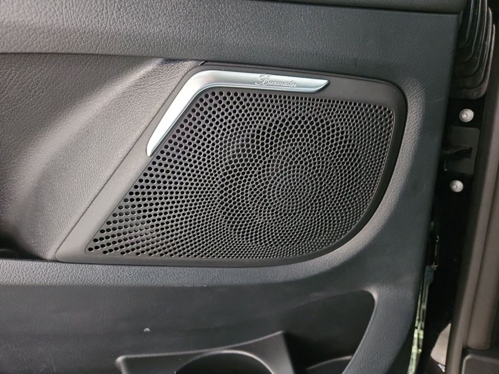 Fahrzeugabbildung Mercedes-Benz V 220 d STYLE Lang 7 Sitze 2,5tAHK BURMESTER LED