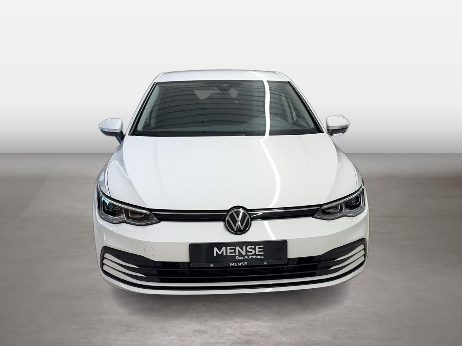 Volkswagen Golf VIII 1.5TSI Life CarPlay h/k AHK Standhzg