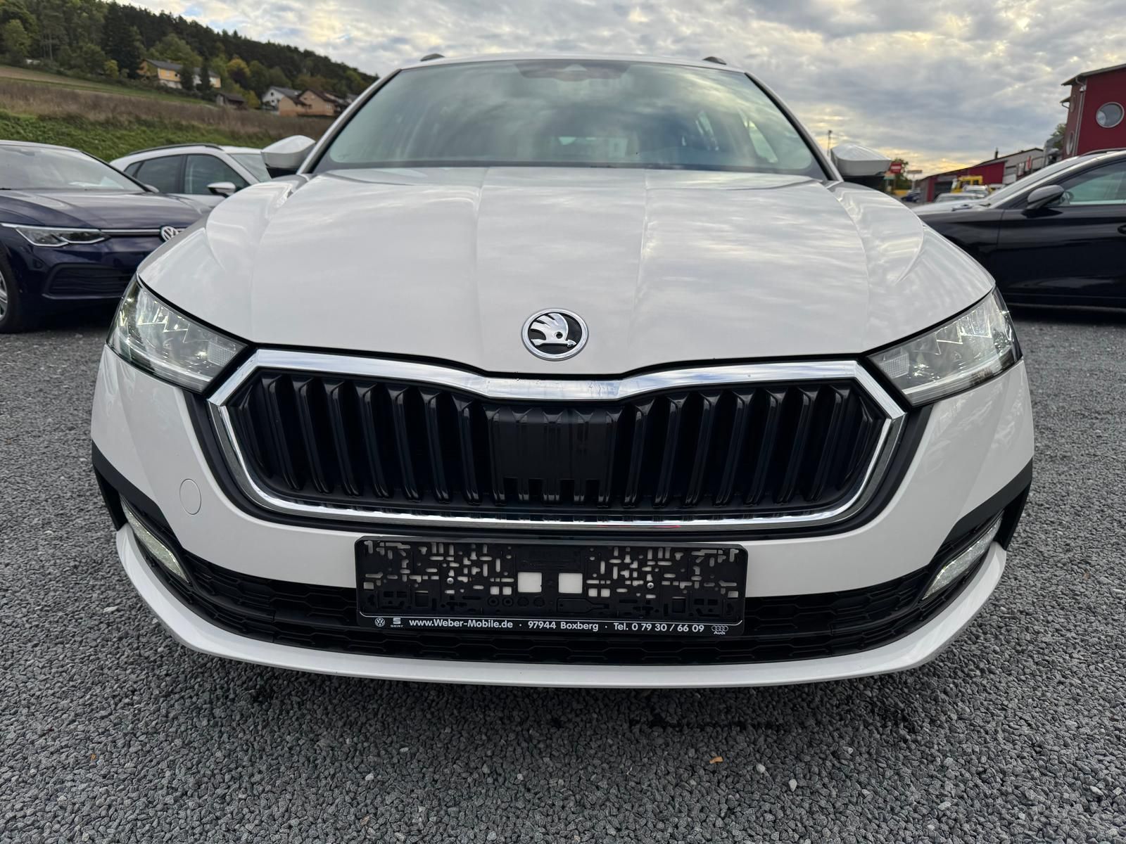 Skoda Octavia Combi 2.0 TDI *AMBITION*PDCHI*NAVI*DAB*T imagem 2
