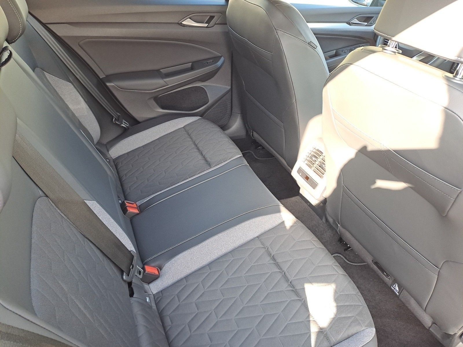 Volkswagen Golf - Bild 15