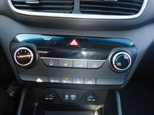 Fahrzeugabbildung Hyundai Tucson Pure 2WD >64.818KM/Automatik<