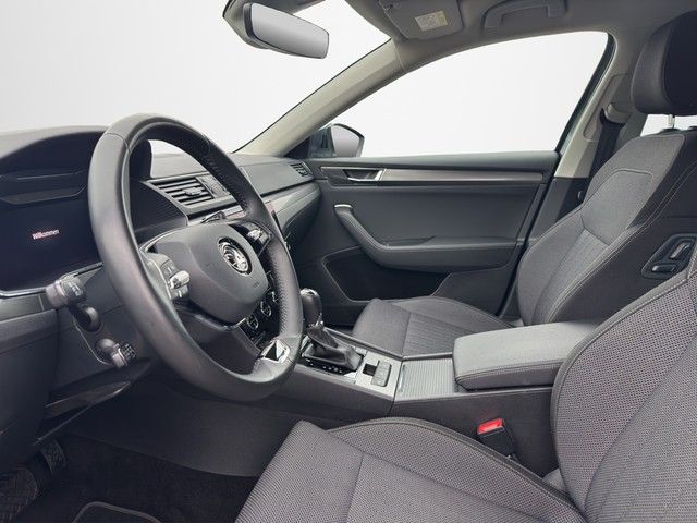 Fahrzeugabbildung SKODA Superb Combi Style 2.0 TDI 147 kW *AHK*