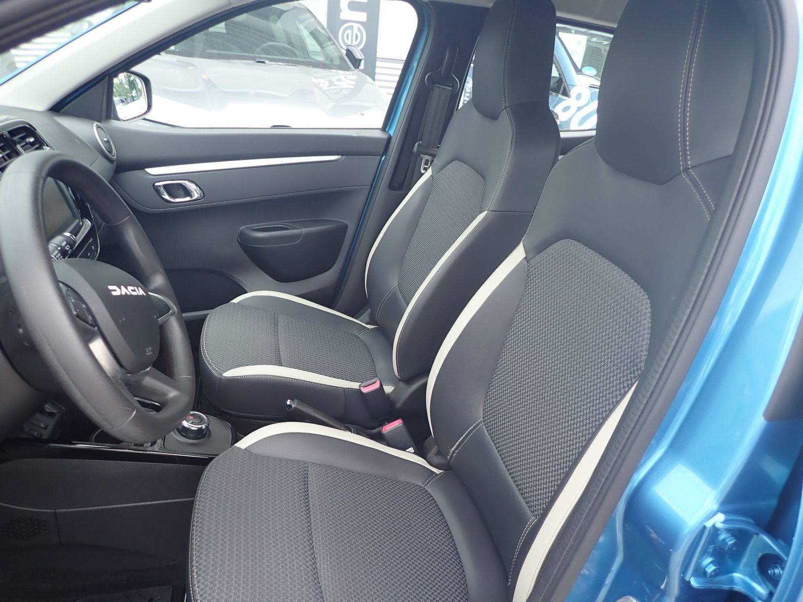 Fahrzeugabbildung Dacia Spring Electric Essential
