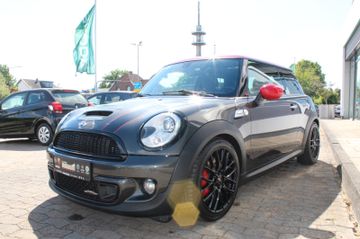 Fahrzeugabbildung MINI Mini John Cooper Works Leder Navi Pano
