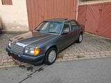 Mercedes-Benz W124 /E 260 - Mercedes-Benz E 260 von privat