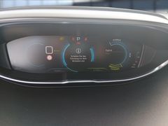 3008 Hybrid 225 Allure Pack 3008 Hybrid 225 Allure Pack