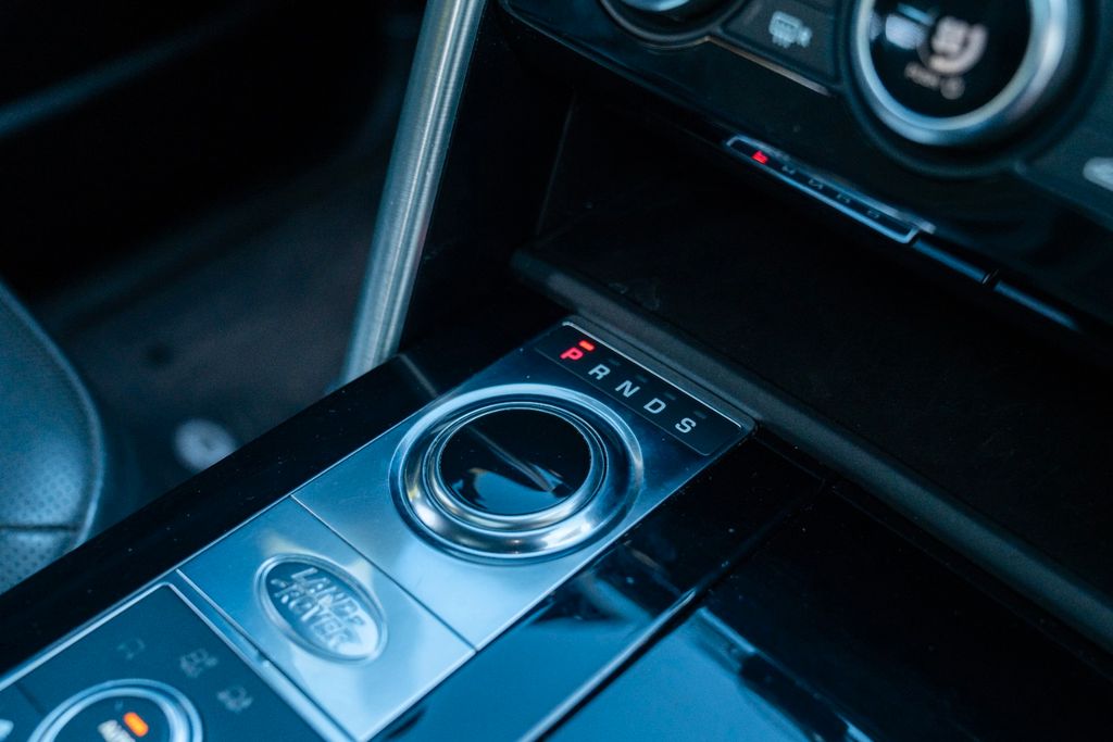 Land Rover Discovery 5 HSE SD4/ 7 SITZER/ 360°/ LED/ PRO Land Rover Discovery 5 HSE SD4/ 7 SITZER/ 360°/ LED/ PRO