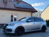 Audi SQ7 VOLL AHK 7-Sitz Carbon 360 Key Soft 22 Zoll - Audi SQ7 von privat