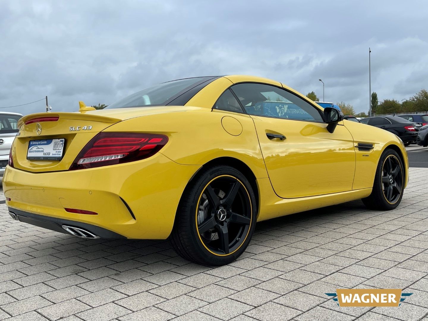 Fahrzeugabbildung Mercedes-Benz SLC 43 AMG FinalEdition  Harman Kardon Sportsitz