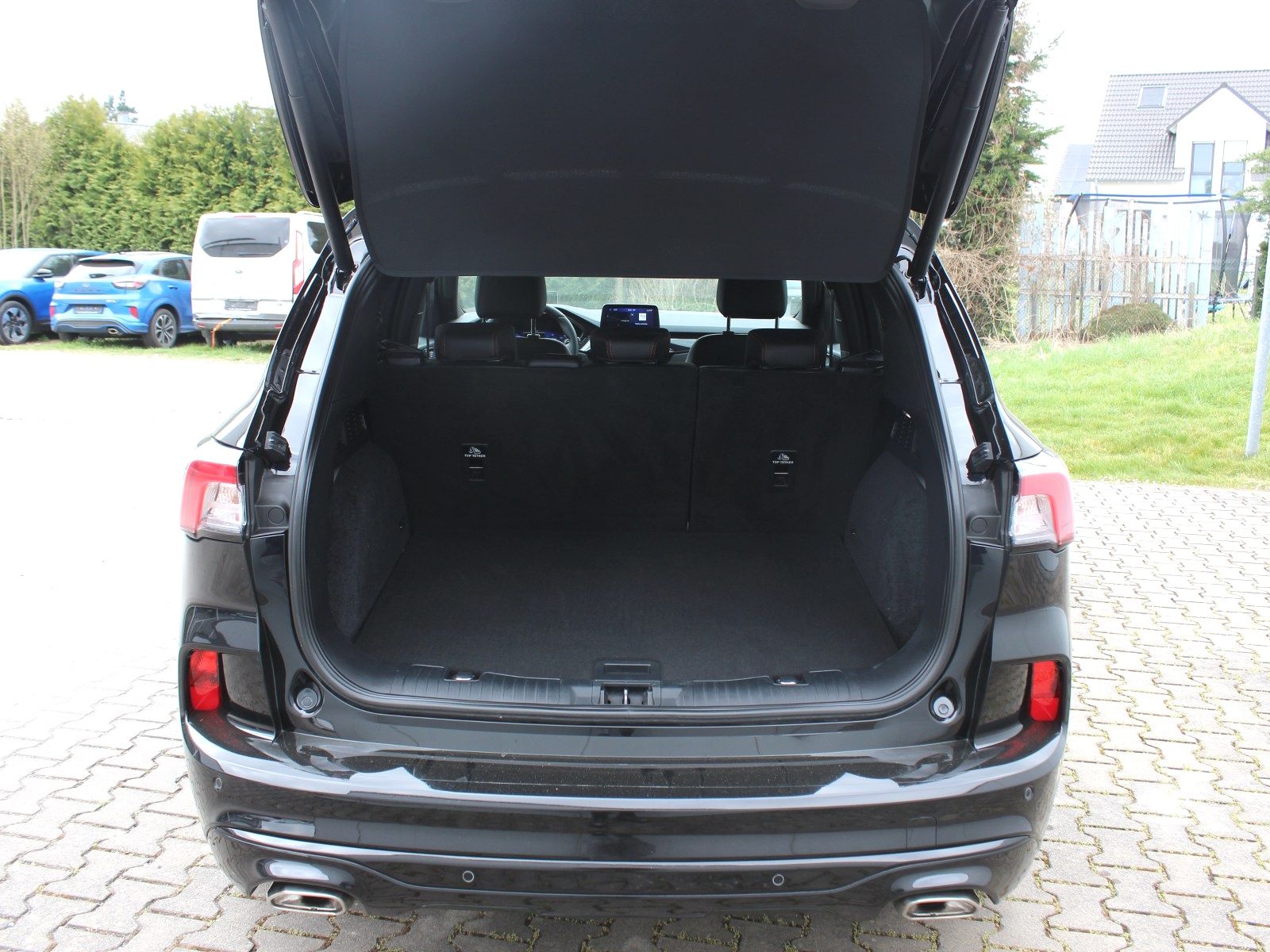 Fahrzeugabbildung Ford Kuga Plug-In Hybrid ST-Line X
