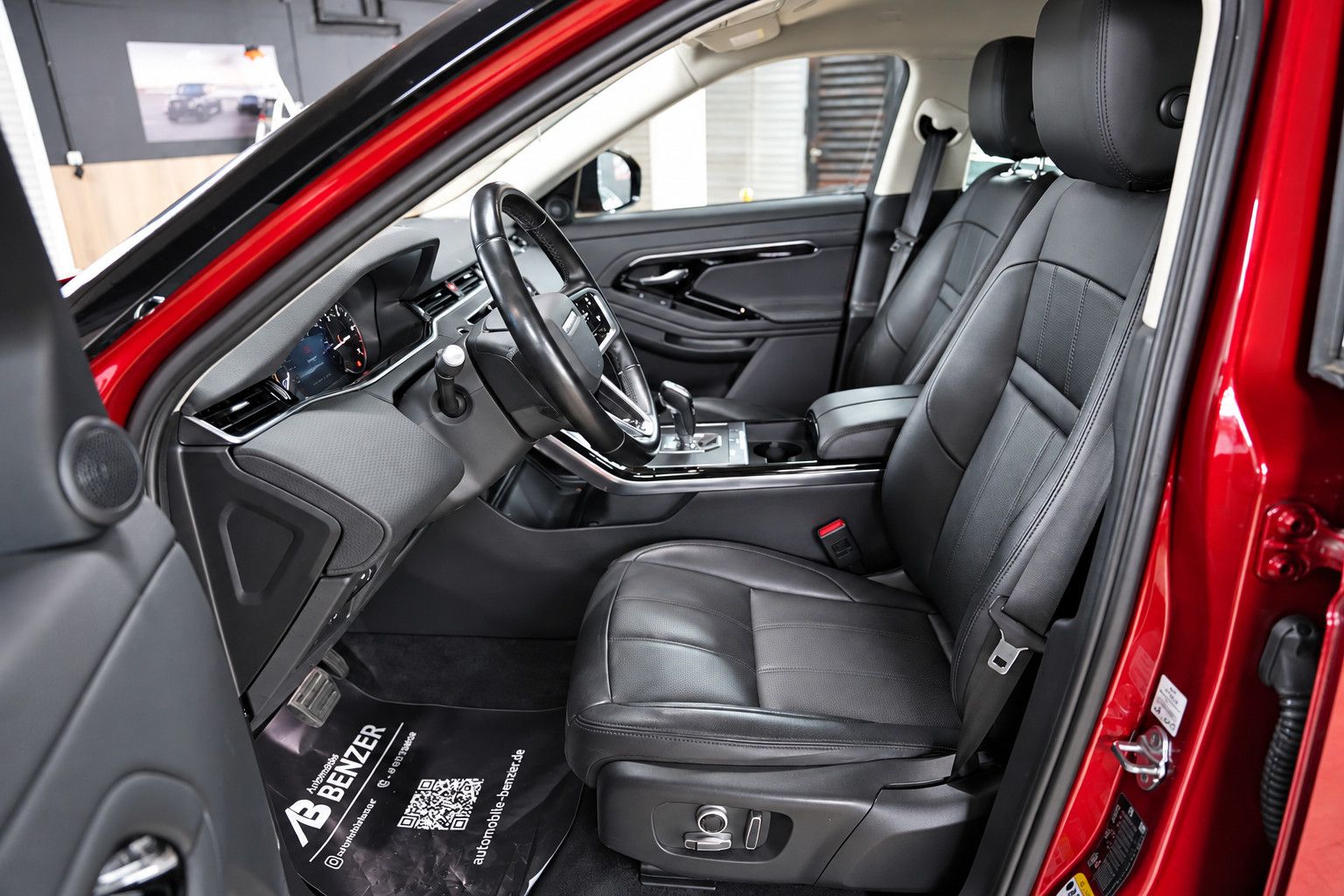 Fahrzeugabbildung Land Rover Range Rover Evoque S /KAMERA/CAR-PLAY/L-HEIZUNG