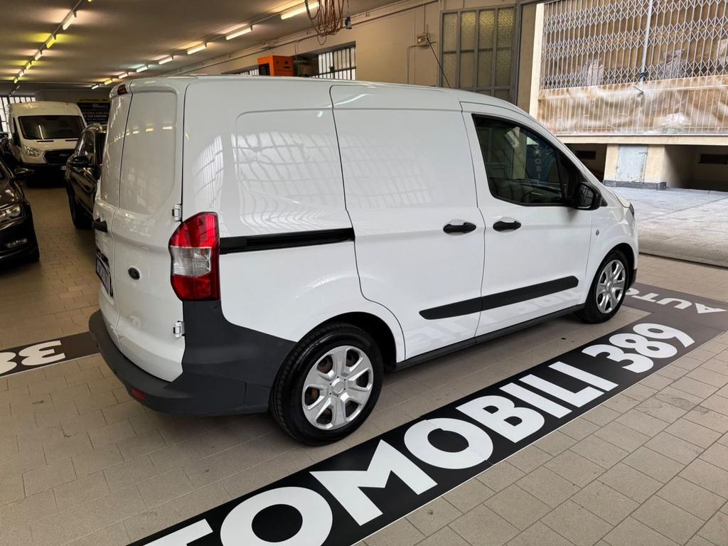 Ford Transit Courier