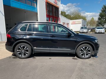 Volkswagen Tiguan - 4