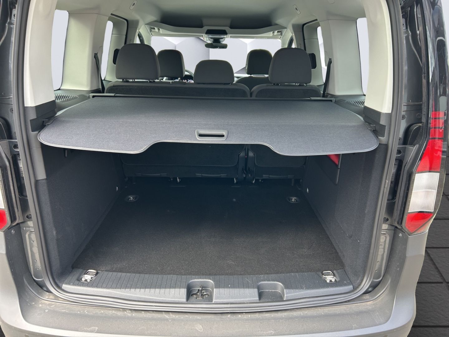 Caddy 2,0l TDI SCR 6-Gang AHK-abnehmbar Klimaau