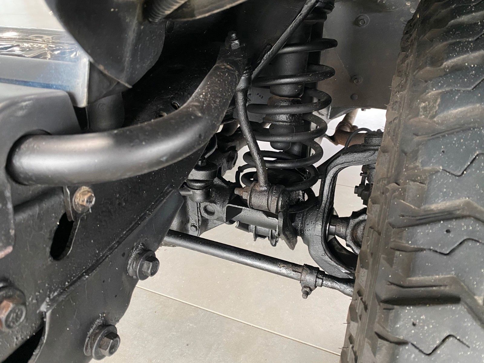 Fahrzeugabbildung Jeep Wrangler 4.0 Sport BFGoodrich T/A 265/70R16 TOP