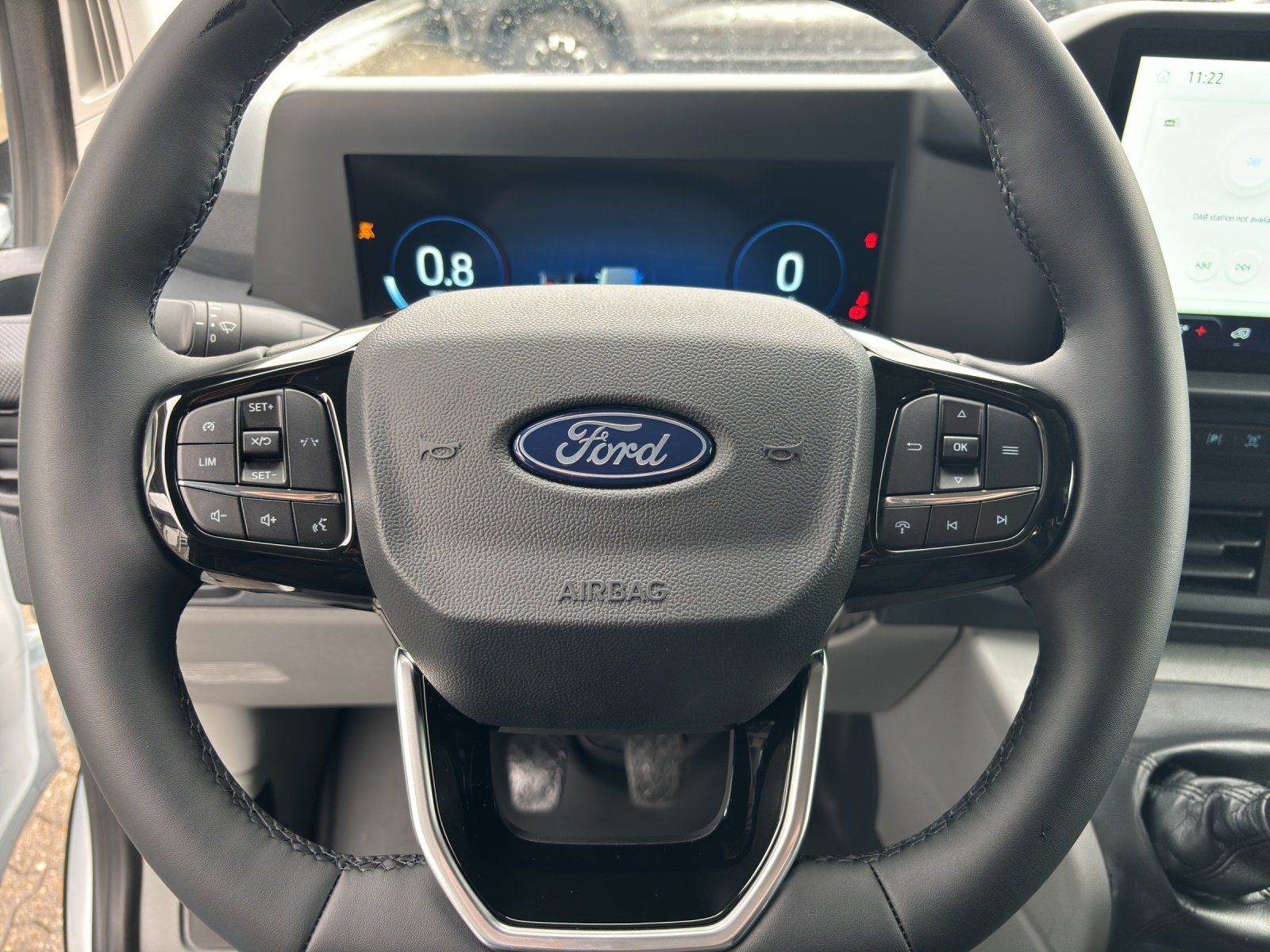 Fahrzeugabbildung Ford Transit Custom 320L2 150PS AHK GJR Laderaum Pak.