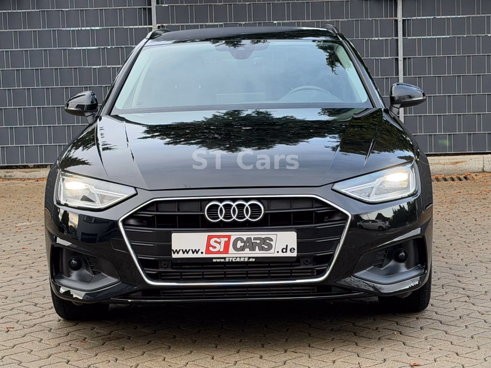 Audi A4 Avant 35 TFSI NAVI PDC SITZH. TEMPOMAT LED