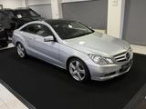 Mercedes-Benz E 200 CGI BlueEfficiency *SHZ*TAMP*LEDER*XENON* - Mercedes-Benz E-Klasse Gebrauchtwagen in Essen