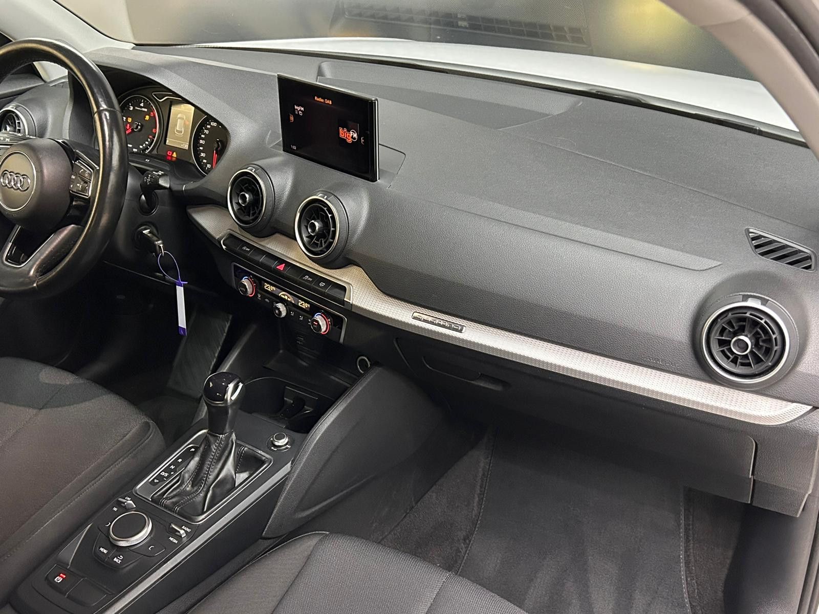 Fahrzeugabbildung Audi Q2 35d Quatt S-Tr. LED+KLIMAUT+HIFI+APS+DAB+ACC+