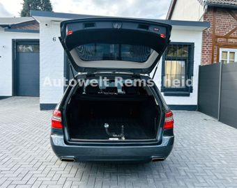 Mercedes E 200 - 7