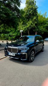 BMW X7 M50d 2020 | Vollausstattung | - schwarze BMW X7 M50