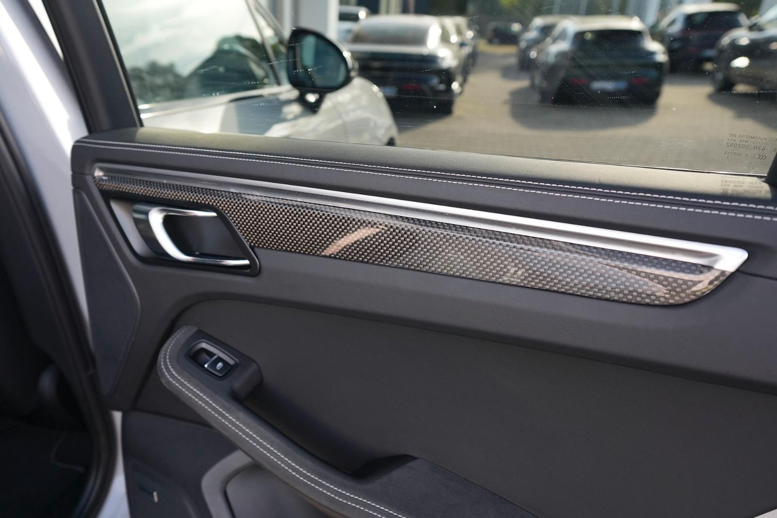 Porsche MACAN GTS MY24-ACC-PSCB-PANO-BOSE-CARBON-21"GT